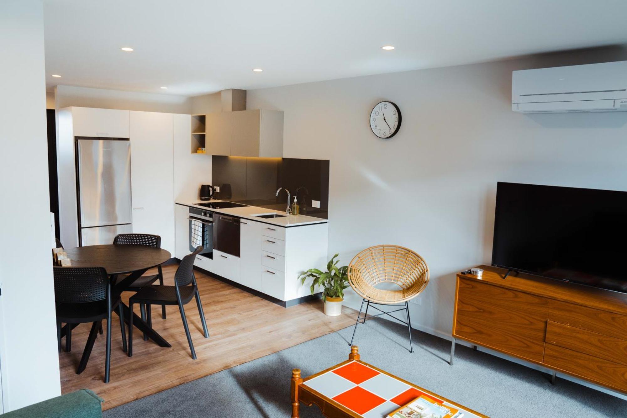 New Townhouse, Heart Of City Centre, 2 Bed 2 Bath, Car Park Christchurch Dış mekan fotoğraf