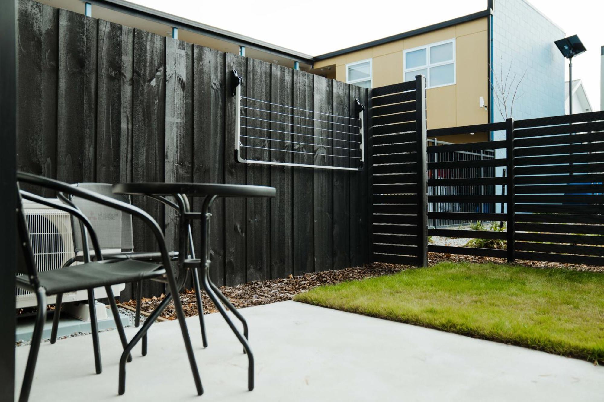 New Townhouse, Heart Of City Centre, 2 Bed 2 Bath, Car Park Christchurch Dış mekan fotoğraf